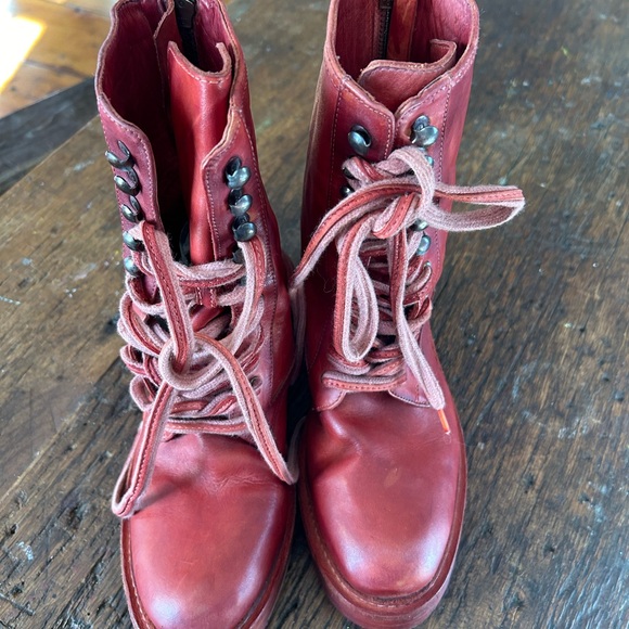 Free Peoplee boots - Picture 3 of 4